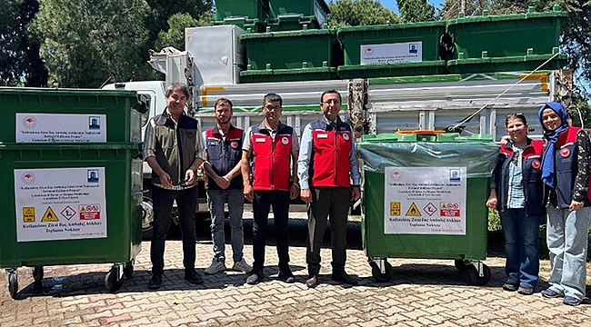 ÇANAKKALE'DE 8 YILDA 45 BİN KİLOGRAM ZİRAİ İLAÇ AMBALAJ ATIĞI TOPLANDI