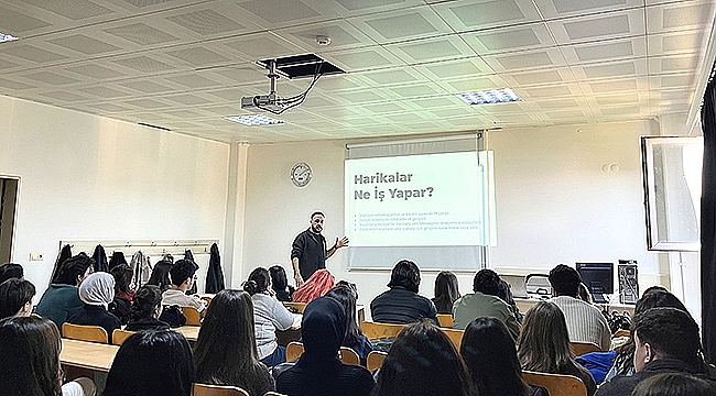 ÇOMÜ'DE FF TALKS SERİSİ SEKTÖR VE ÖĞRENCİLERİ BULUŞTURUYOR