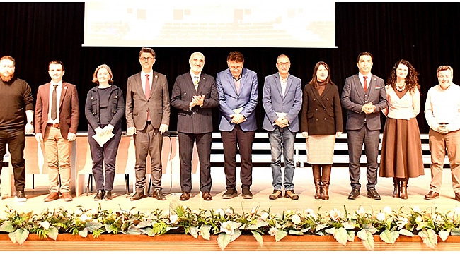 ÇOMÜ BİLİM İLETİŞİMİ OFİSİ'NDEN "DEPREM GERÇEĞİYLE YÜZLEŞMEK" PANELİ