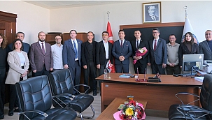 ÇOMÜ FEN FAKÜLTESİ'NDE DEKANLIK MAKAM DEVİR TESLİM TÖRENİ GERÇEKLEŞTİRİLDİ