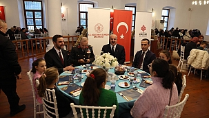  GELİBOLU MEVLEVİHANESİ'NDE İFTAR BULUŞMASI