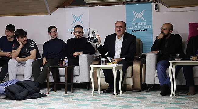 VALİ TORAMAN ÜNİVERSİTE ÖĞRENCİLERİYLE BİR ARAYA GELDİ