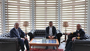 VALİ TORAMAN'DAN GARNİZON KOMUTANLIĞINA ZİYARET