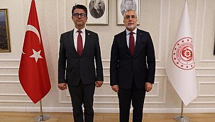  REKTÖR ERENOĞLU, ÇALIŞMA VE SOSYAL GÜVENLİK BAKANI PROF. DR. VEDAT IŞIKHAN'I ZİYARET ETTİ