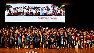  ÇOMÜ TIP FAKÜLTESİ MEZUNİYET TÖRENİ GERÇEKLEŞTİRİLDİ